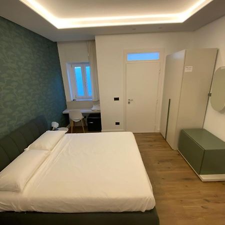 Villa Palladino Rooms Джовинацо Екстериор снимка