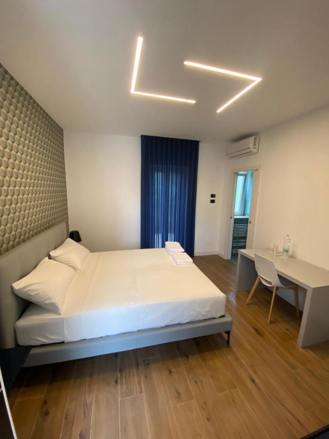 Villa Palladino Rooms Джовинацо Екстериор снимка